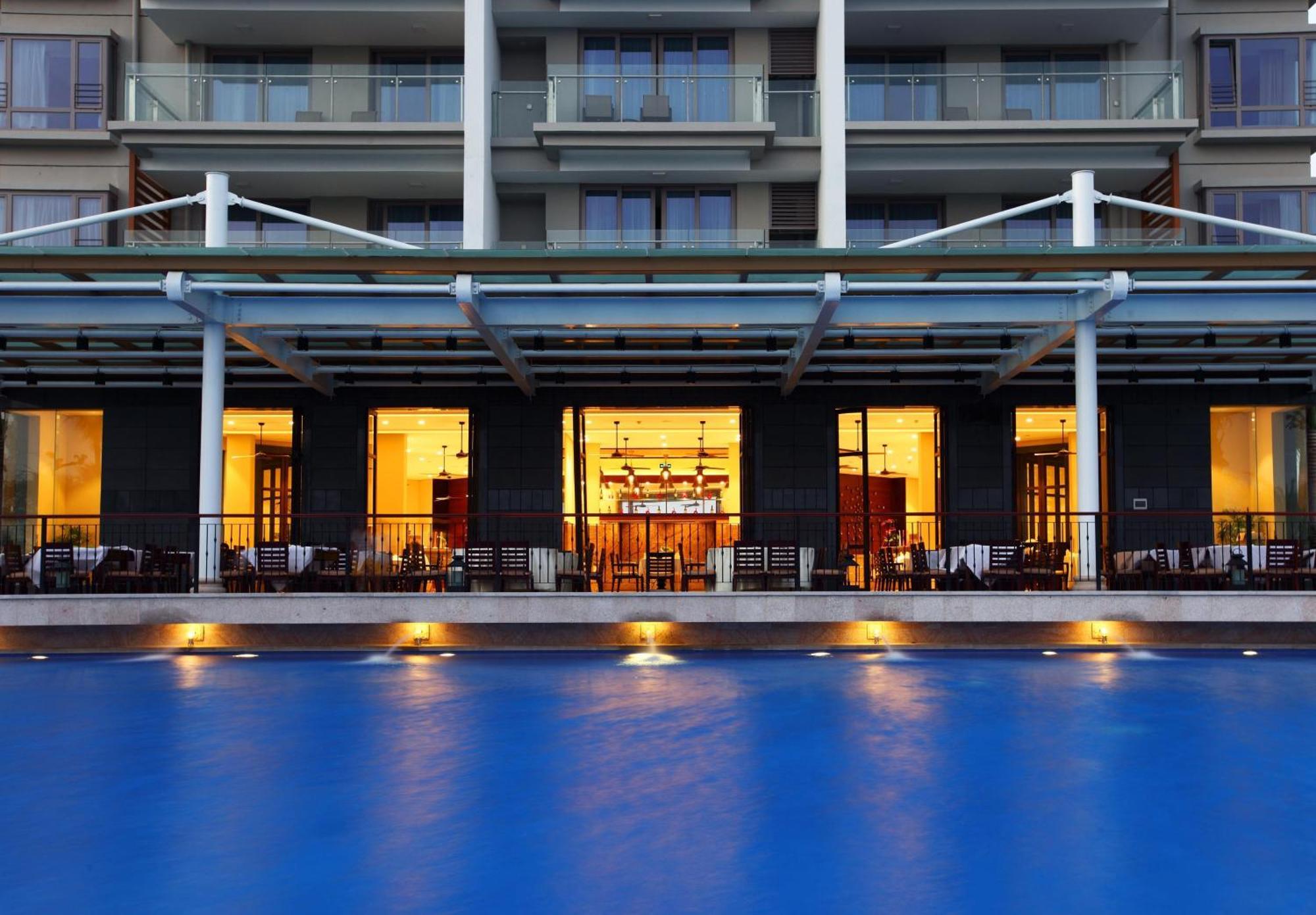 Sanya Seacube Holiday Hotel Esterno foto